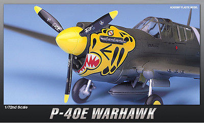 P-40E WARHAWK 1/72 ACADEMY