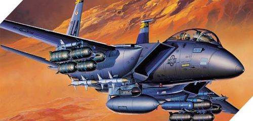 F-15E STRIKE EAGLE 1/72 ACADEMY