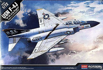 F-4J PHANTOM II  VF-84 JOLLY ROGERS 1/72 ACADEMY