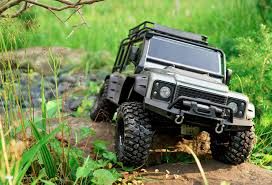 TRAXXAS TRX4 CRAWLER LANDROVER DEFENDER ROJO