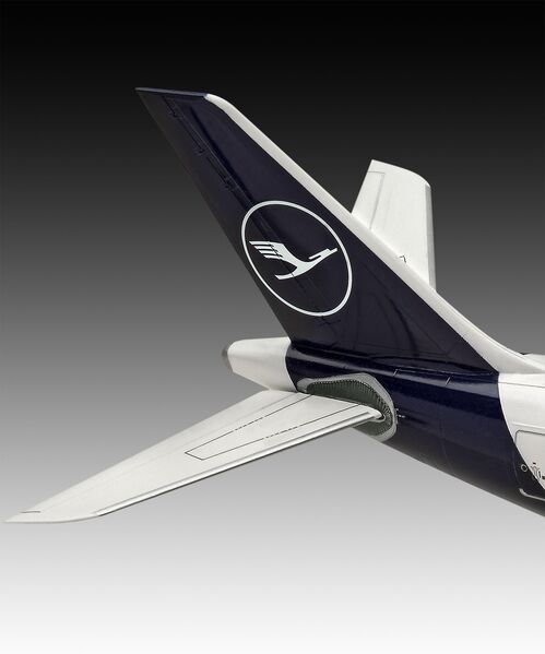 AIRBUS A330-300 LUFTHANSA NEW LIVERY 1/144 REVELL