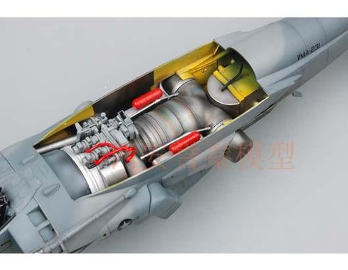 HARRIER II AV-8B 1/32 TRUMPETER